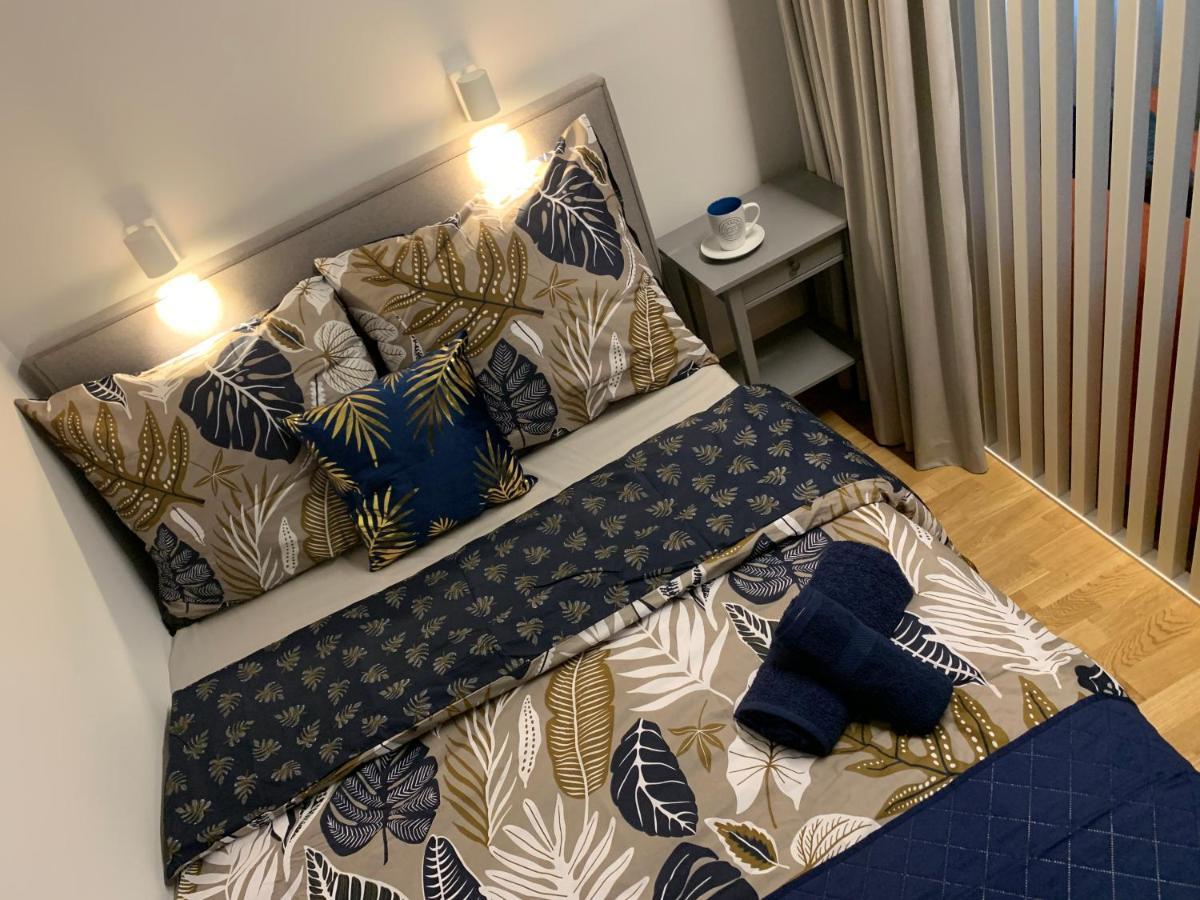 Indygo Apartment Krakau Buitenkant foto