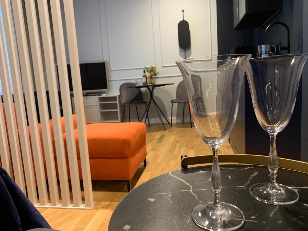Indygo Apartment Krakau Buitenkant foto