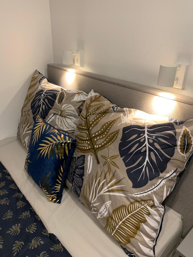 Indygo Apartment Krakau Buitenkant foto