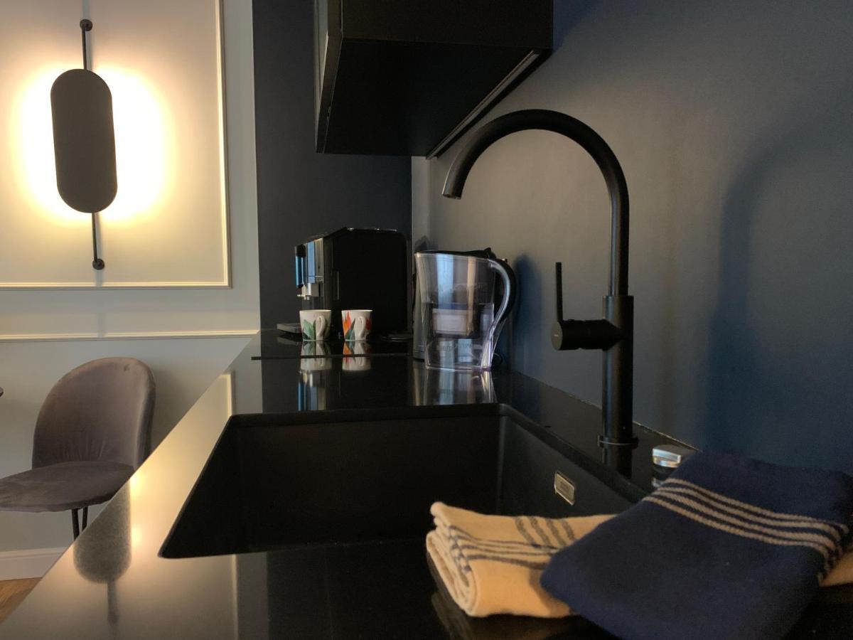 Indygo Apartment Krakau Buitenkant foto